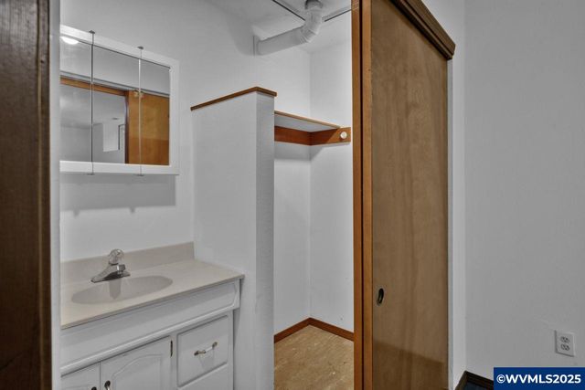 9790 NE Benton St, Newport, OR 97365