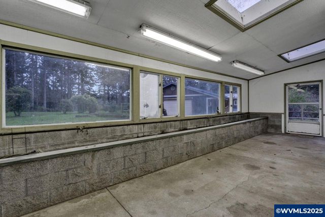 9790 NE Benton St, Newport, OR 97365