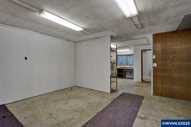 9790 NE Benton St, Newport, OR 97365