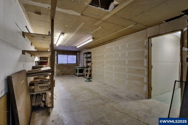 9790 NE Benton St, Newport, OR 97365