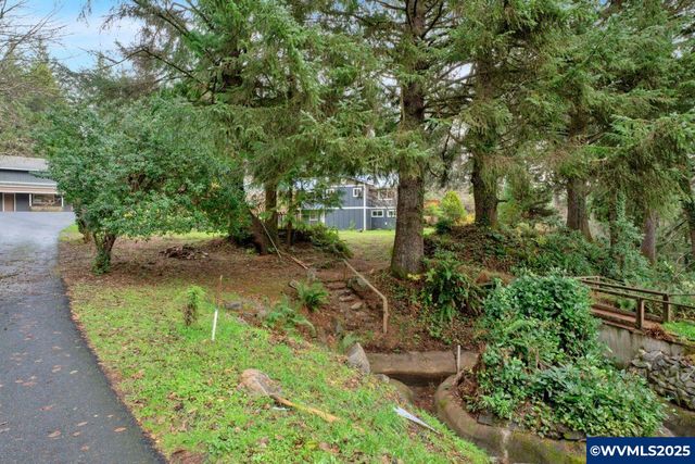 9790 NE Benton St, Newport, OR 97365