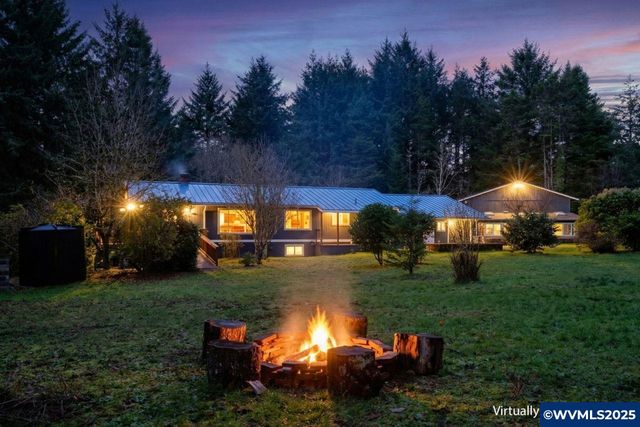 9790 NE Benton St, Newport, OR 97365