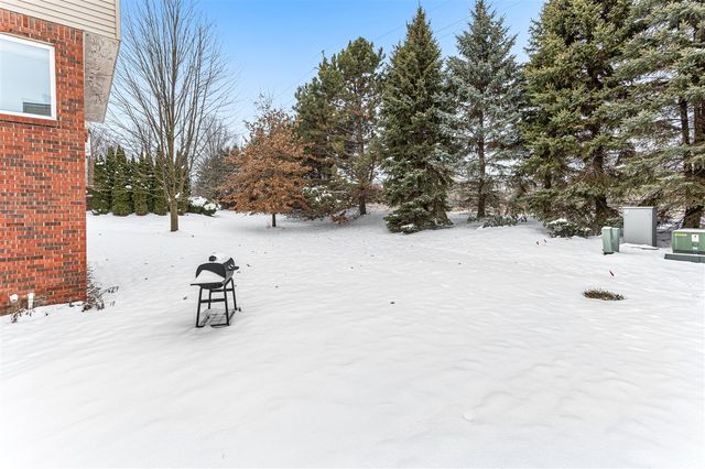 49896 Parkside Drive, Northville, MI 48168