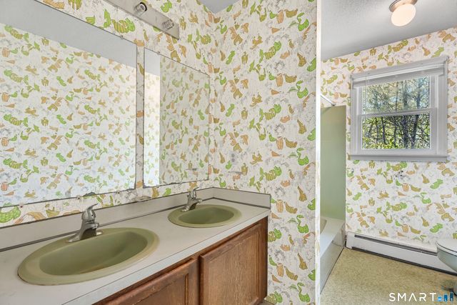 101 Case Street, Granby, CT 06090