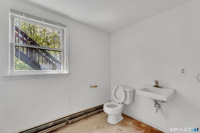 101 Case Street, Granby, CT 06090