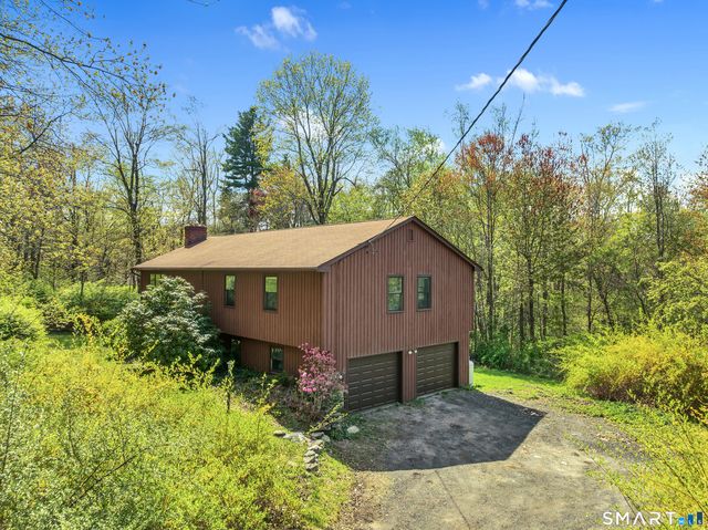 101 Case Street, Granby, CT 06090