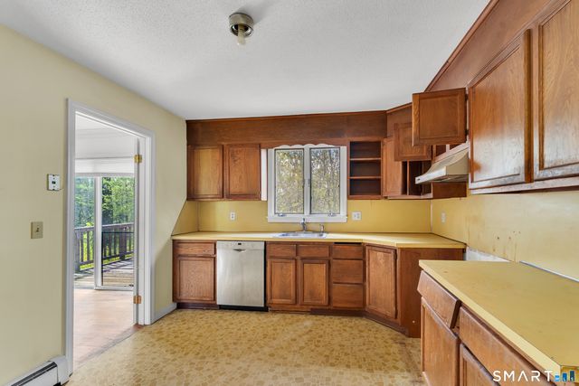 101 Case Street, Granby, CT 06090