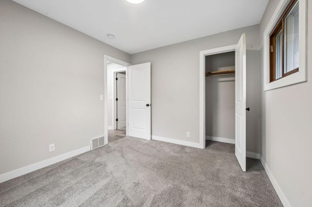 321 109th Avenue NW, Coon Rapids, MN 55448