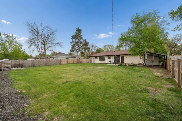 321 109th Avenue NW, Coon Rapids, MN 55448