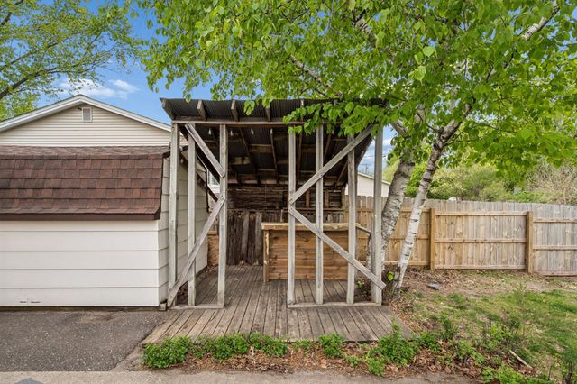 321 109th Avenue NW, Coon Rapids, MN 55448