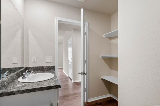 27 Doe Run Drive, Ward, AR 72176