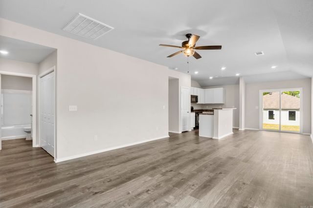 27 Doe Run Drive, Ward, AR 72176