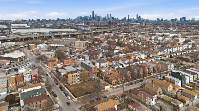 3315 S Wood Street, Chicago, IL 60608