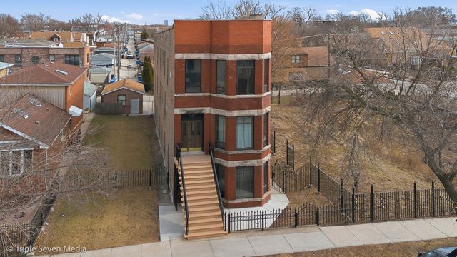 3315 S Wood Street, Chicago, IL 60608