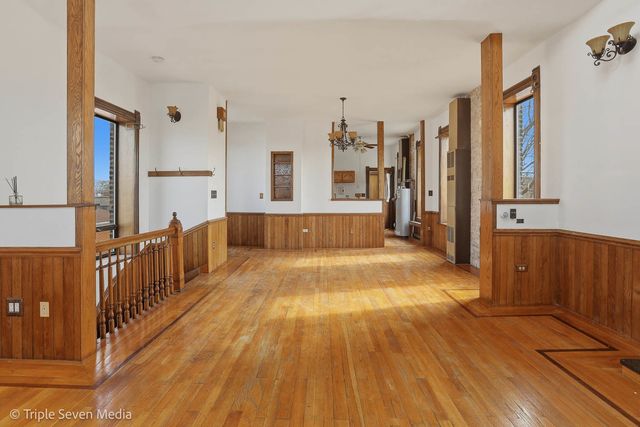 3315 S Wood Street, Chicago, IL 60608