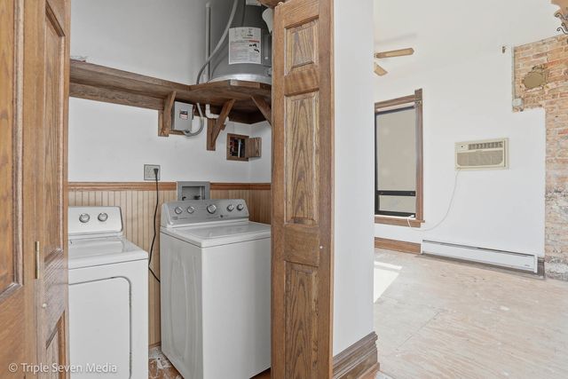 3315 S Wood Street, Chicago, IL 60608