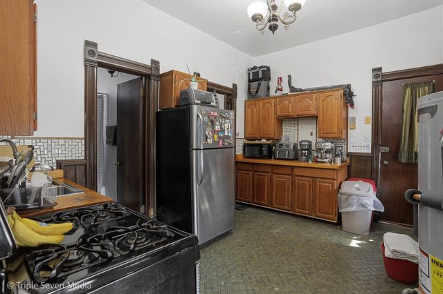 3315 S Wood Street, Chicago, IL 60608