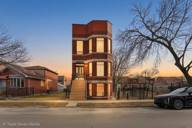 3315 S Wood Street, Chicago, IL 60608
