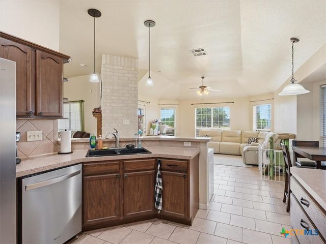 1200 Lancelot Drive, Harker Heights, TX 76548