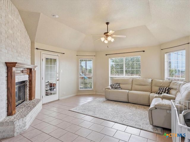 1200 Lancelot Drive, Harker Heights, TX 76548