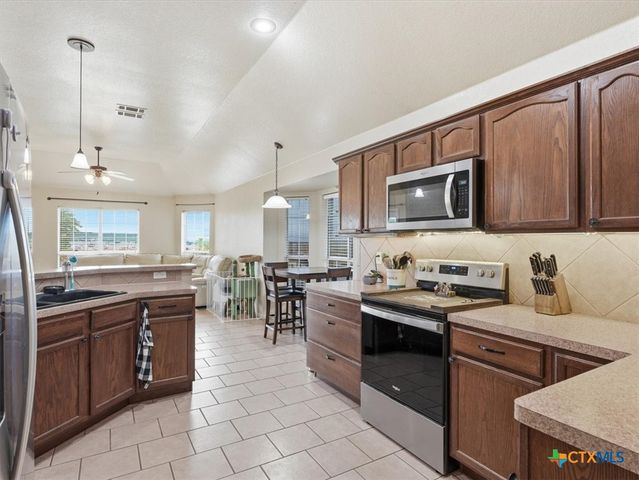 1200 Lancelot Drive, Harker Heights, TX 76548