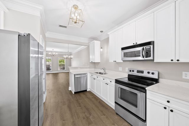 908 Loxley Dr, Nashville, TN 37211