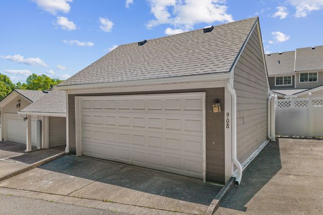 908 Loxley Dr, Nashville, TN 37211