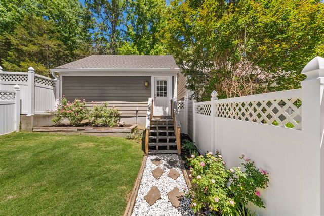 908 Loxley Dr, Nashville, TN 37211
