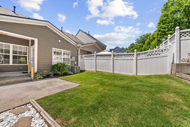 908 Loxley Dr, Nashville, TN 37211