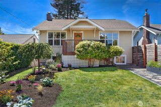 10327 Stone Avenue N, Seattle, WA 98133