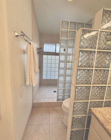 235 Keonekai Rd, Kihei, HI 96753