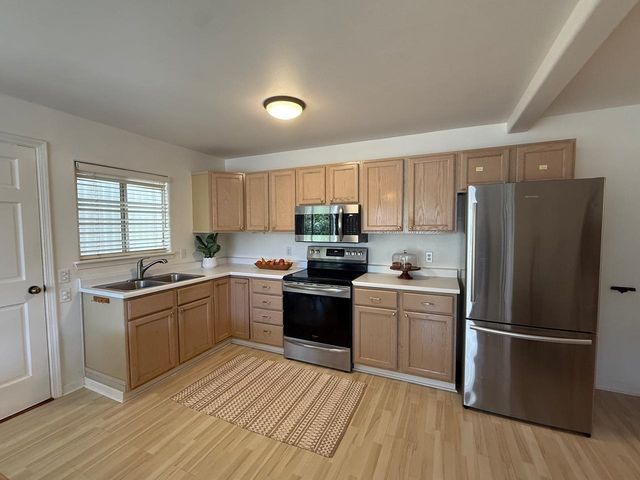 235 Keonekai Rd, Kihei, HI 96753
