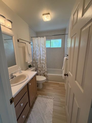 235 Keonekai Rd, Kihei, HI 96753