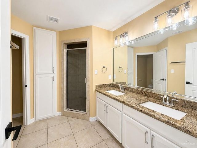 7713 N 40th Street, Mcallen, TX 78504