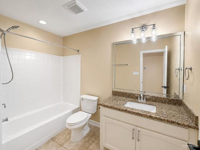 7713 N 40th Street, Mcallen, TX 78504