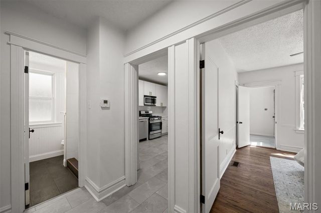 5006 Tholozan Avenue, St Louis, MO 63109