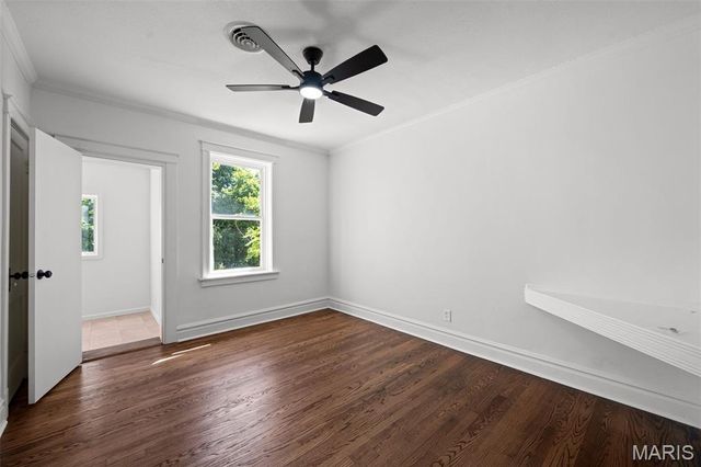 5006 Tholozan Avenue, St Louis, MO 63109