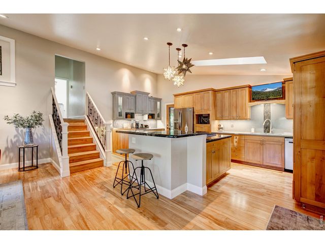 2213 Creekwood Dr, Fort Collins, CO 80525