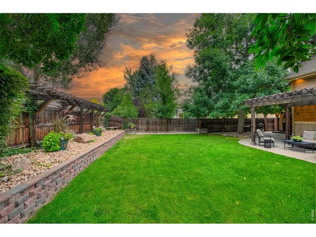 2213 Creekwood Dr, Fort Collins, CO 80525