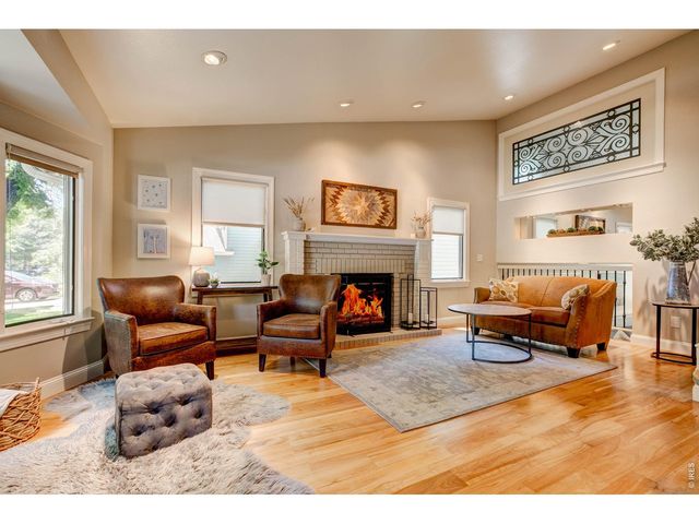 2213 Creekwood Dr, Fort Collins, CO 80525