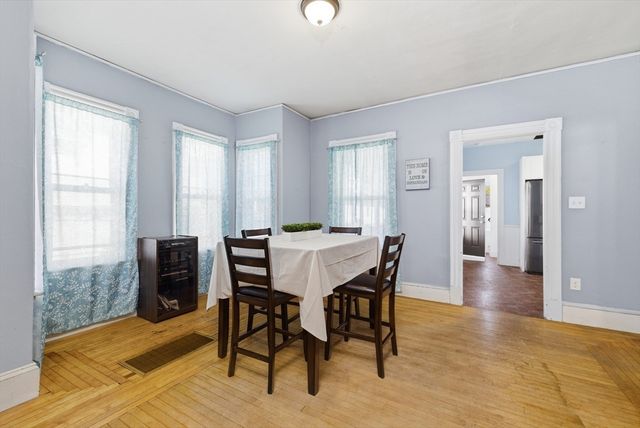 410 Cohannet St, Taunton, MA 02780