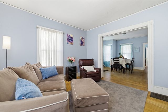 410 Cohannet St, Taunton, MA 02780