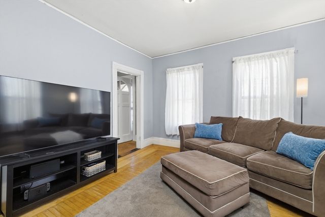 410 Cohannet St, Taunton, MA 02780