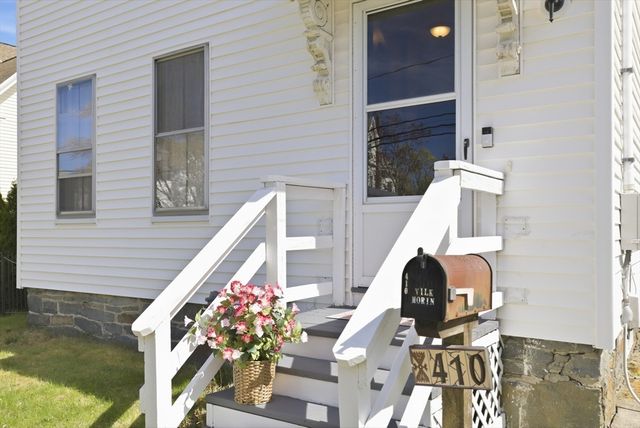 410 Cohannet St, Taunton, MA 02780