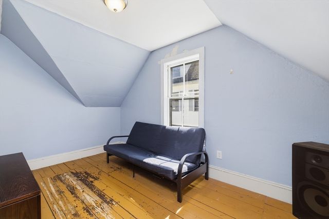 410 Cohannet St, Taunton, MA 02780