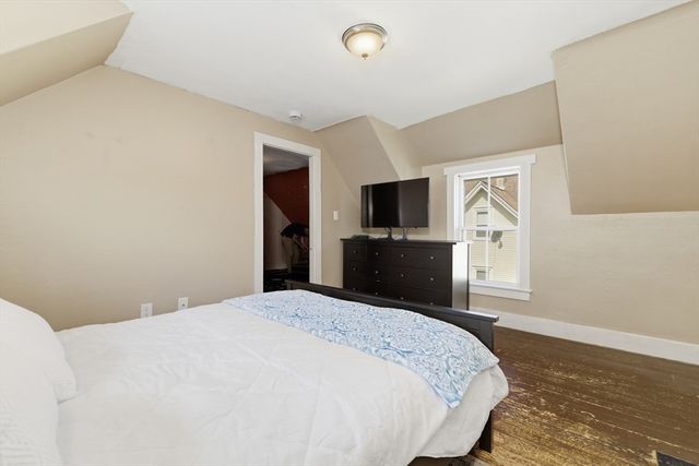 410 Cohannet St, Taunton, MA 02780
