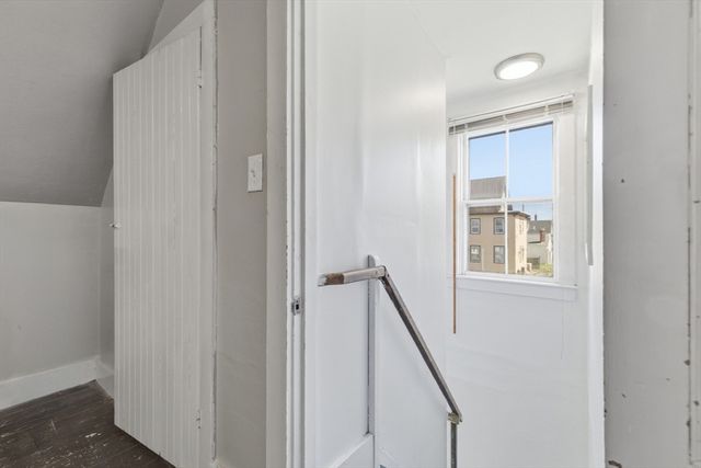 410 Cohannet St, Taunton, MA 02780