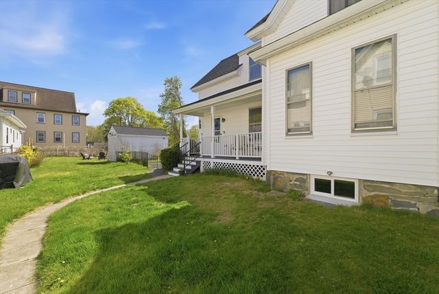 410 Cohannet St, Taunton, MA 02780