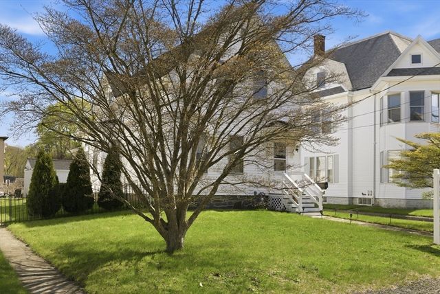 410 Cohannet St, Taunton, MA 02780