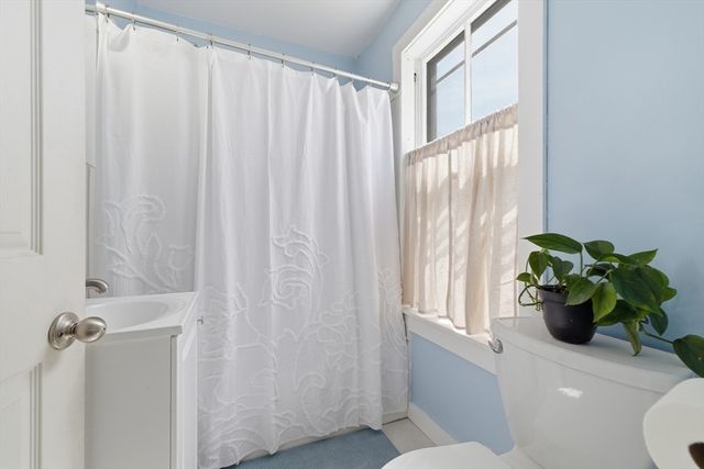 410 Cohannet St, Taunton, MA 02780